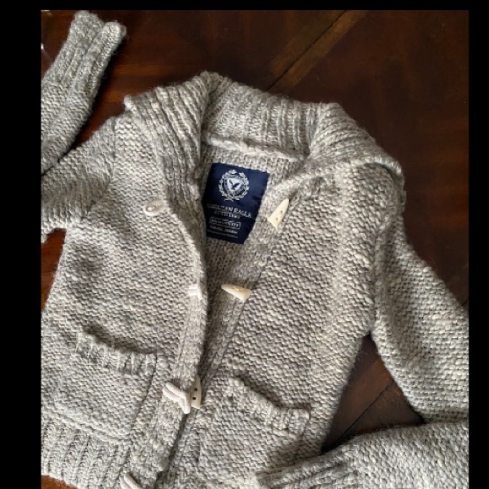 American Eagle Outfitters Women's Gray Cardigan Sweater - Picture 4 of 4